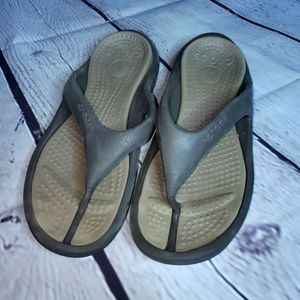 Crocs Athens Flip Flop, Espresso/Walnut 11 US Men